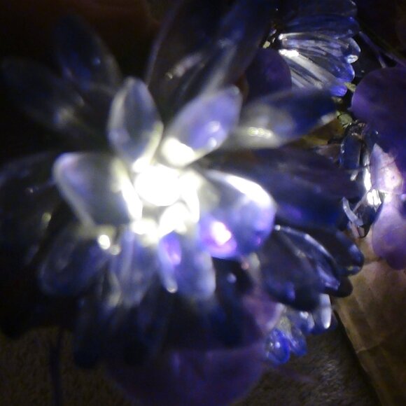 River of Goods Purple Daffodils LED Branch Transparent Pedal Plastic Leaves 24" - Picture 6 of 16